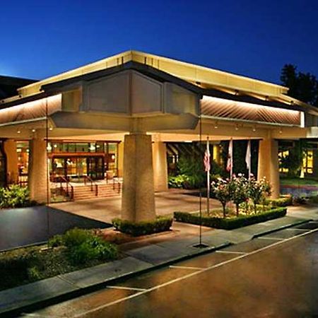 Doubletree By Hilton Sacramento Hotel Екстериор снимка