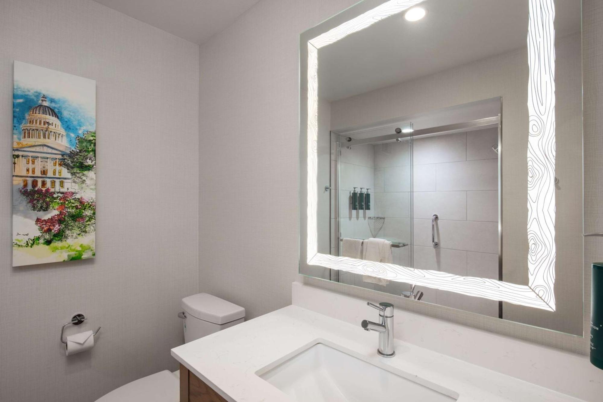 Doubletree By Hilton Sacramento Hotel Екстериор снимка