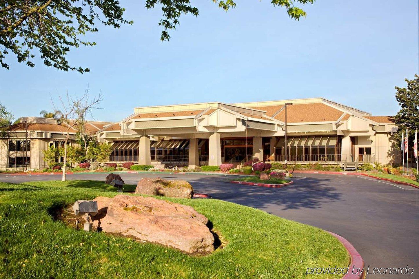 Doubletree By Hilton Sacramento Hotel Екстериор снимка